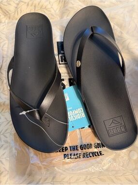 Woman Reef  Black Cushion leather Flip Flops nwt